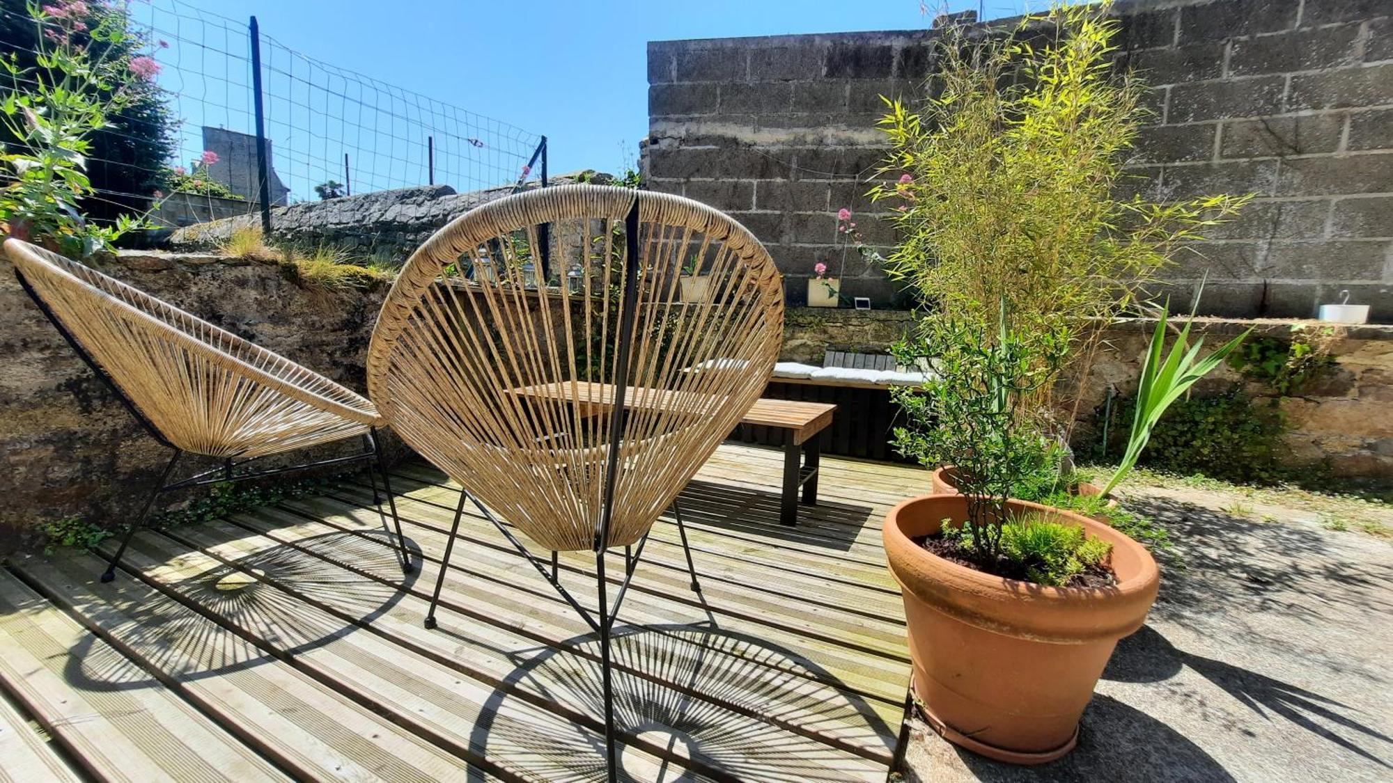 Le Duclos, Appartement Rez-De-Jardin Dinan Centre Экстерьер фото